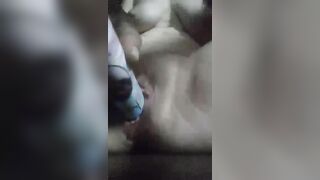 Se Masturbeaza Cu Un Spray Partea 2