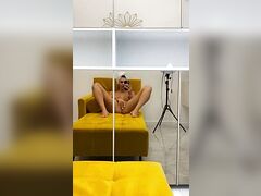 Diana Onisor Se Masturbeaza Pe Canapea