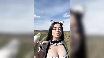 Andreea.kg19 Este Vacuta Lola xxx sex pe camp