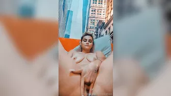 Romanca Excitata Isi Rupe Pizda Cu Degetele pizda ii place sa se  masturbeze