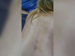 Curva Blonda Fututa Pe La Spate