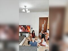Riri Angel porno in grup cu prietenii